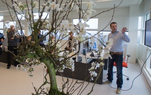 Patrik presenteert.