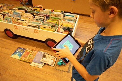 Dash robot programmeren met een tablet.